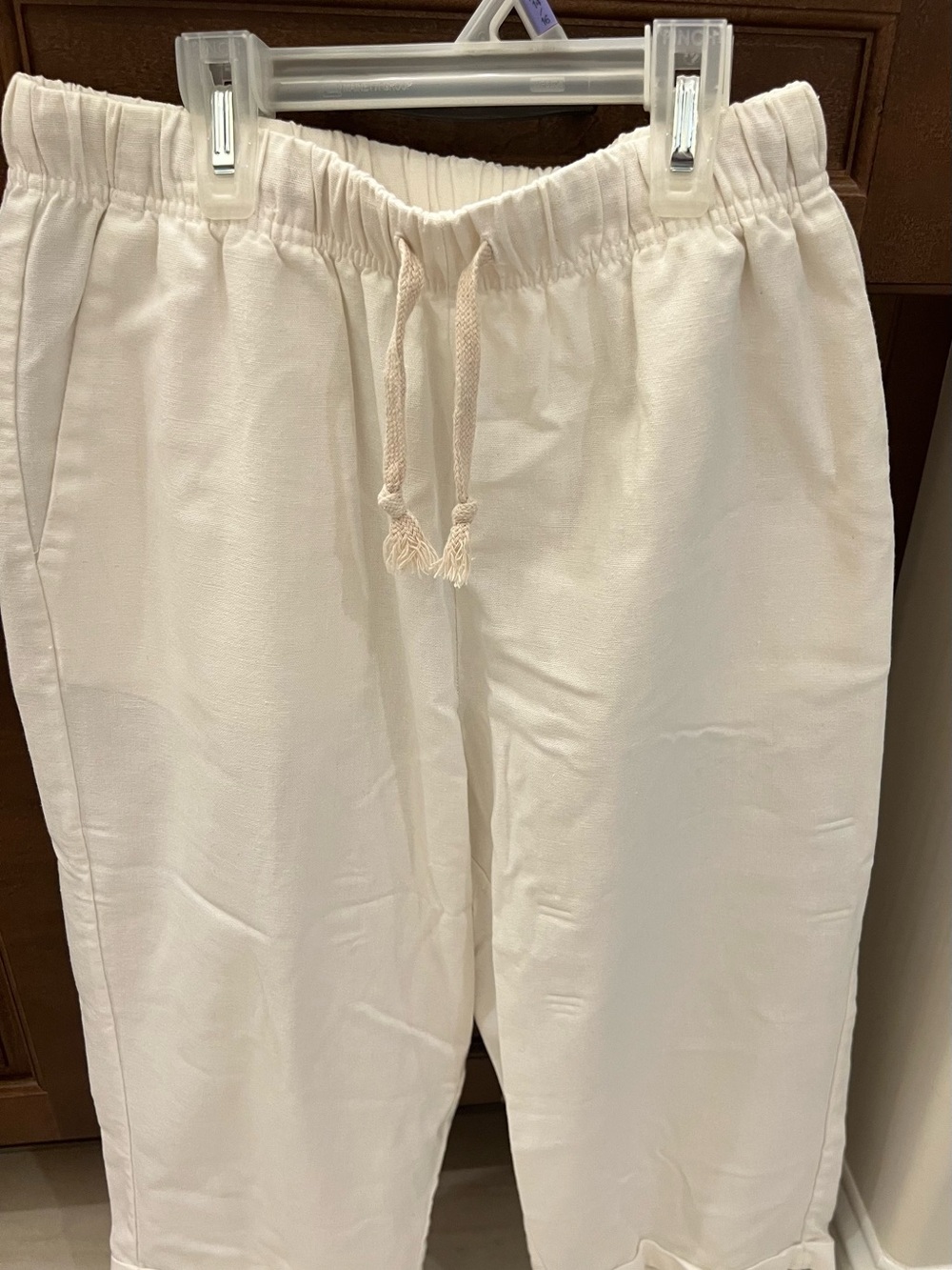 Women’s Cream Drawstring Casual capris